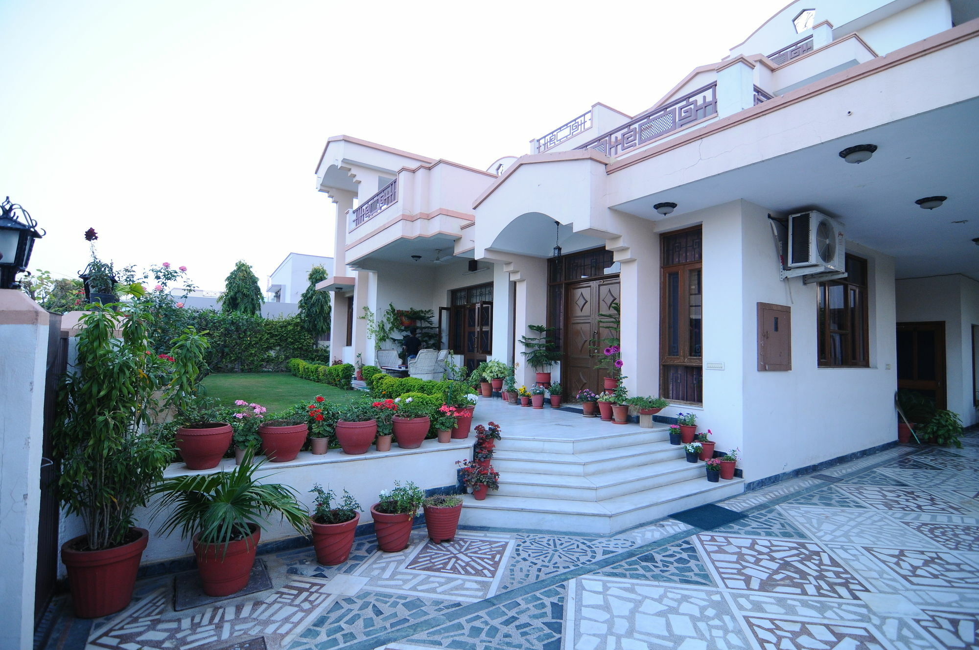 Jaipur Friendly Villa Bagian luar foto
